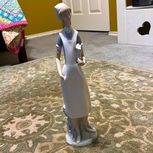 Lladro Nurse statue Authentic